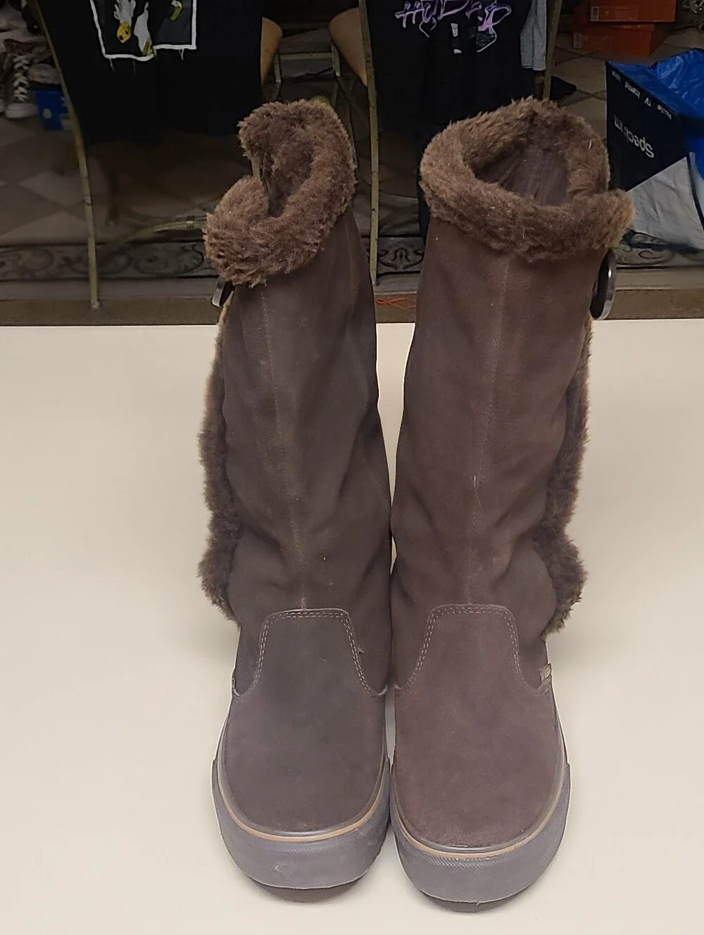 Vans Phoebe suede and faux fur trimmed casual sneaker boots size 8.5